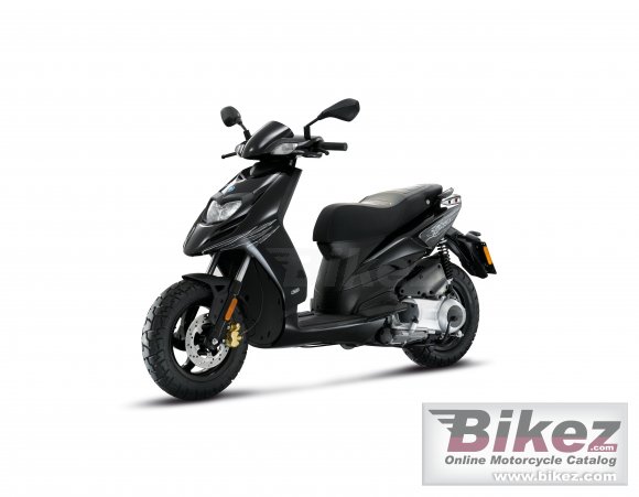 2011 Piaggio Typhoon 125 photo
